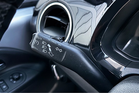 Volkswagen UP! 19 of 25