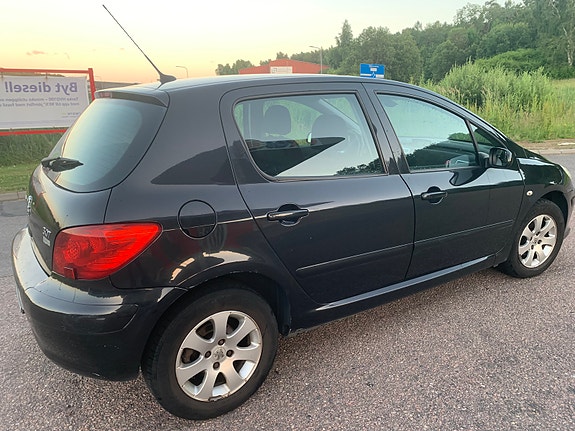 Peugeot 307 5 of 5