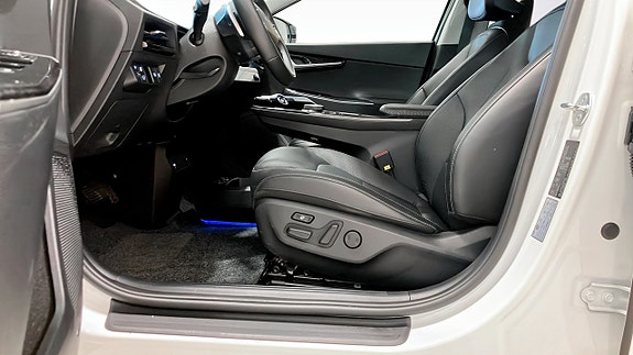Kia EV6 14 of 15