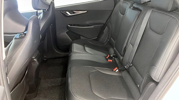 Kia EV6 9 of 15