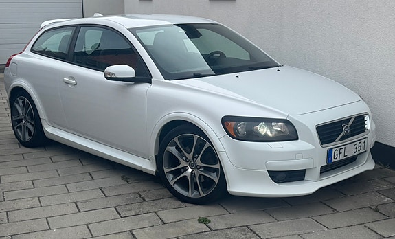 Volvo C30 2 of 5
