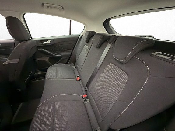 Ford Focus 22 of 27