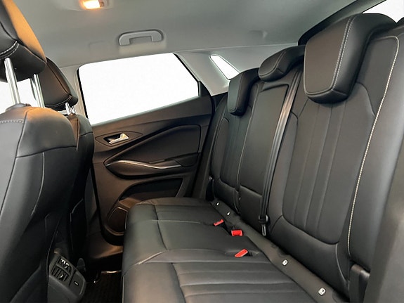 Opel Grandland X 24 of 30