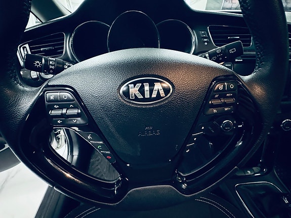 Kia Ceed 12 of 22