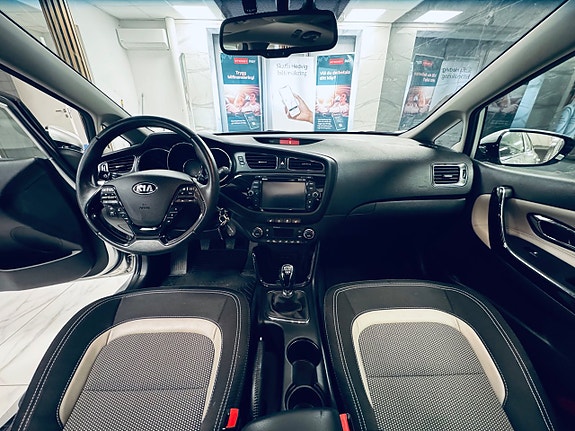 Kia Ceed 14 of 22