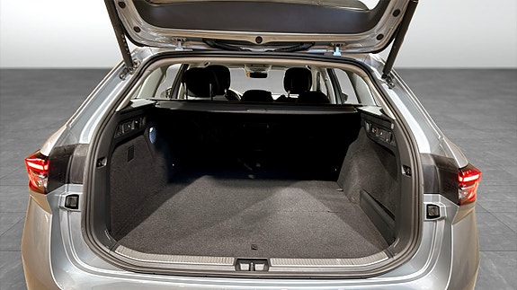 Skoda Superb 12 of 23