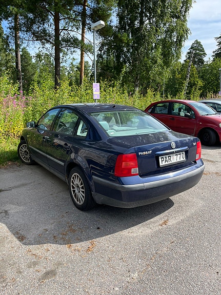 Volkswagen Passat 5 of 5