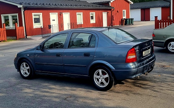 Opel Astra 5 of 5