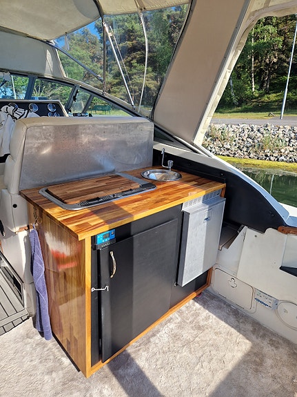 Regal 360 Commodore 2x 6.2 MPI 11 of 16