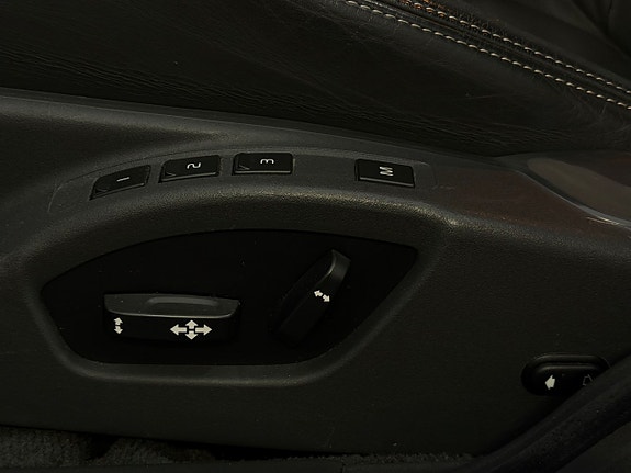 Volvo XC70 20 of 30