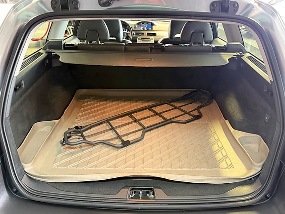 Volvo XC70 12 of 30