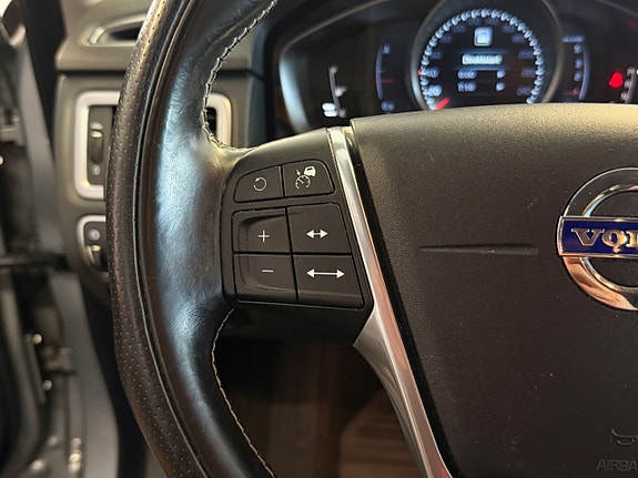 Volvo XC70 24 of 30