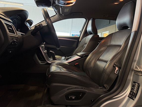 Volvo XC70 19 of 30