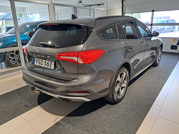 Ford Focus 3 of 5
