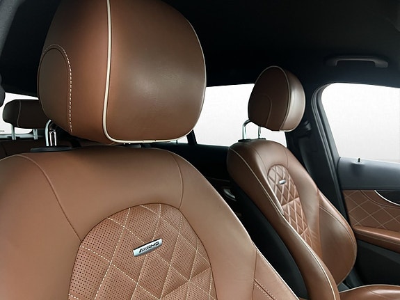 Mercedes-Benz C63 13 of 30