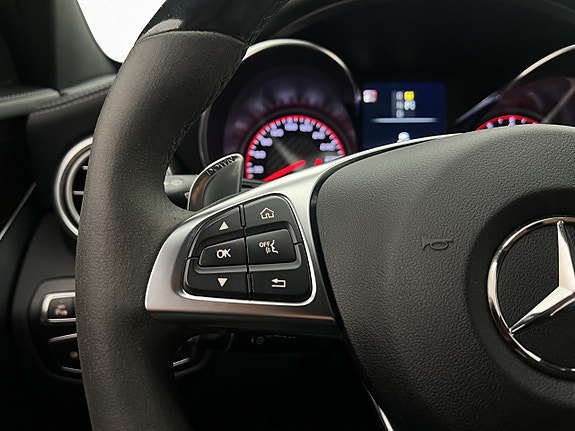 Mercedes-Benz C63 18 of 30