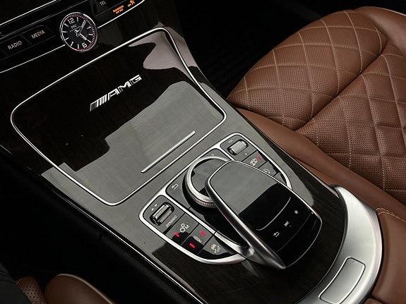 Mercedes-Benz C63 27 of 30