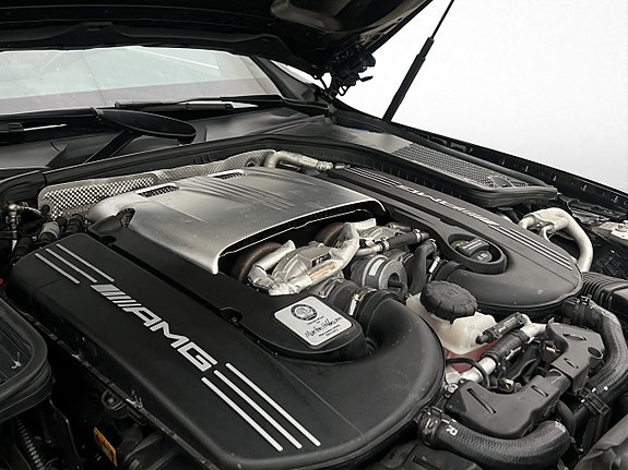 Mercedes-Benz C63 29 of 30