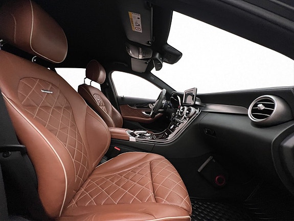 Mercedes-Benz C63 11 of 30