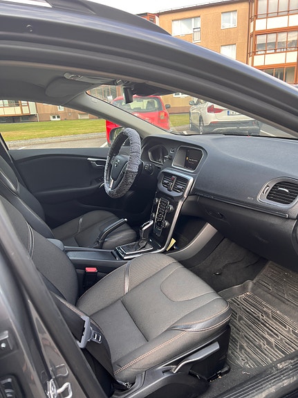 Volvo V40 Cross Country 6 of 7