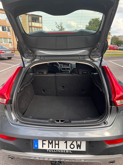 Volvo V40 Cross Country 7 of 7