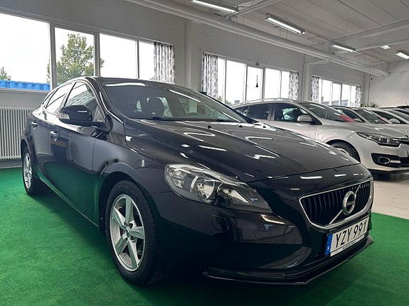 Volvo V40 5 of 5