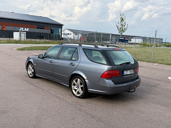 Saab 9-5 2 of 5