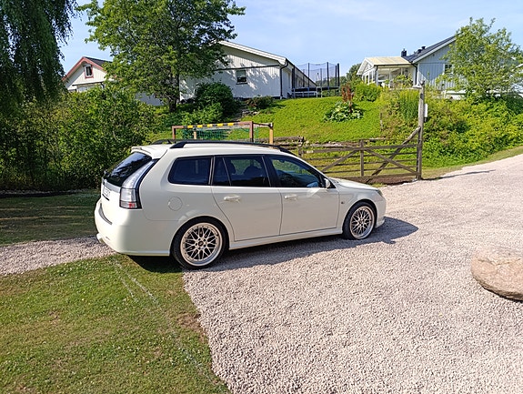 Saab 9-3 2 of 5
