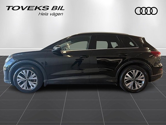 Audi Q4 e-tron 4 of 8