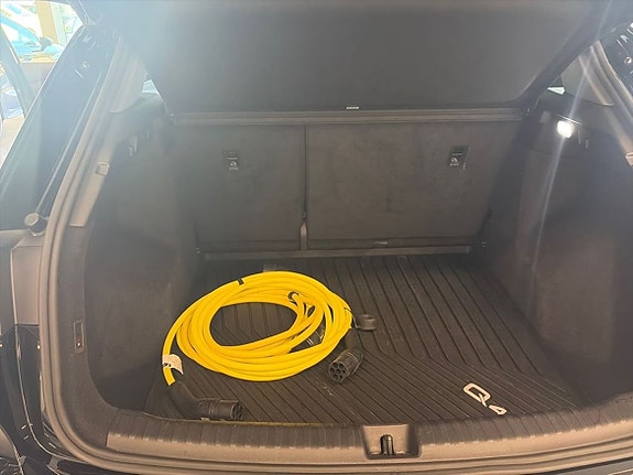 Audi Q4 e-tron 8 of 8