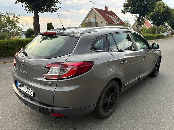 Renault Megane III 4 of 5