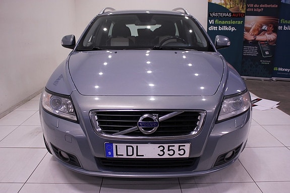 Volvo V50 8 of 27