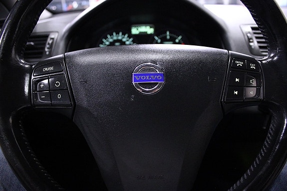 Volvo V50 24 of 27