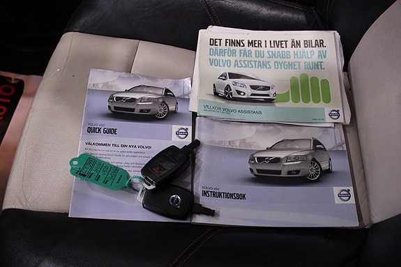 Volvo V50 25 of 27