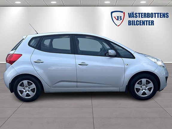 Kia Venga 2 of 5