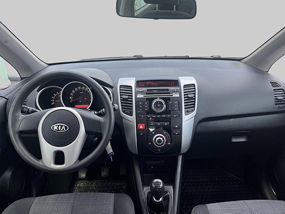 Kia Venga 6 of 9
