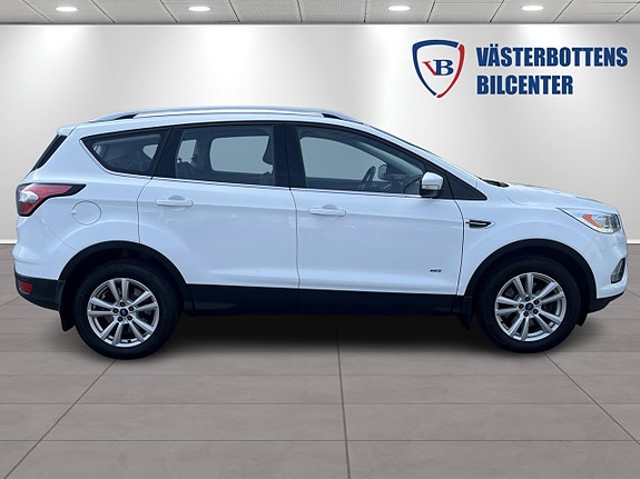 Ford Kuga 2 of 5