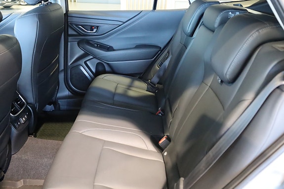 Subaru Outback 10 of 21