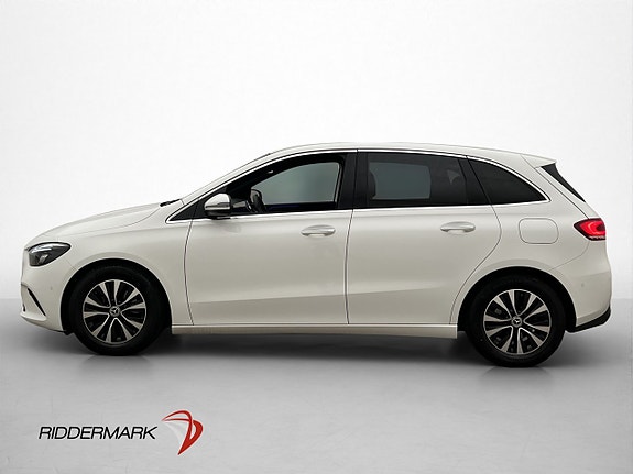 Mercedes-Benz B180 5 of 5