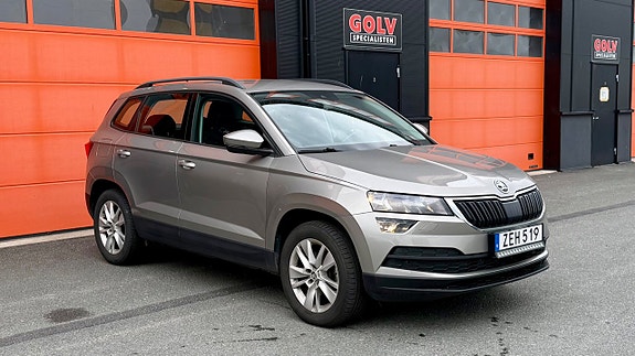 Skoda Karoq 2 of 5