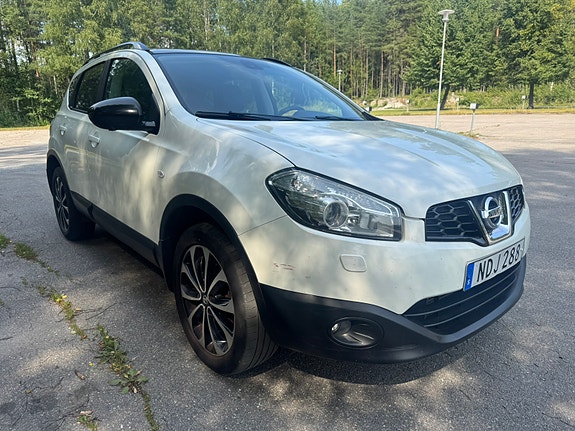 Nissan Qashqai 2 of 5