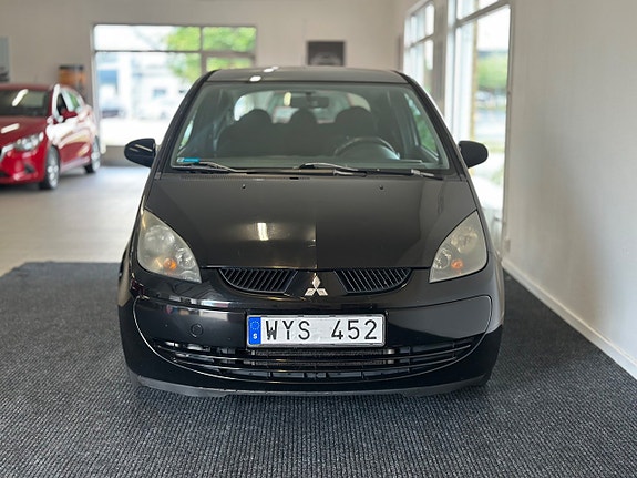 Mitsubishi Colt 2 of 5