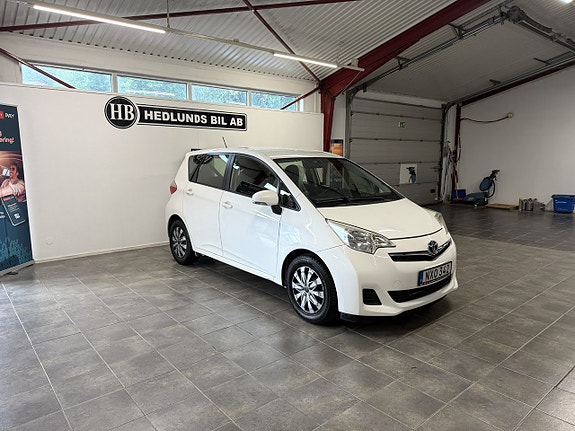 Toyota Verso-S 7 of 20