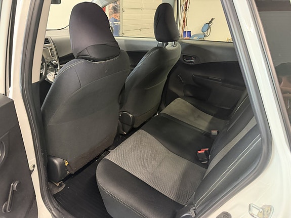 Toyota Verso-S 16 of 20