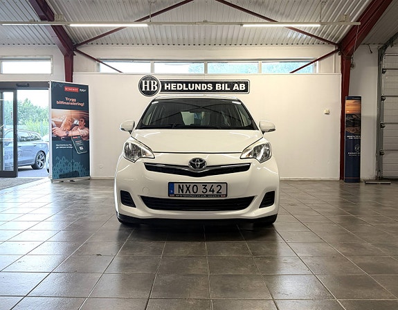 Toyota Verso-S 6 of 20