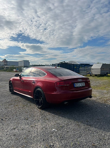 Audi A5 4 of 5