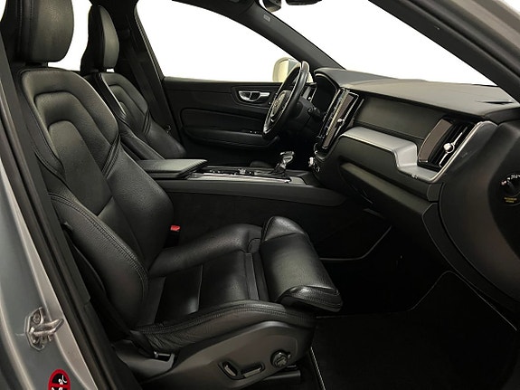 Volvo XC60 4 of 5