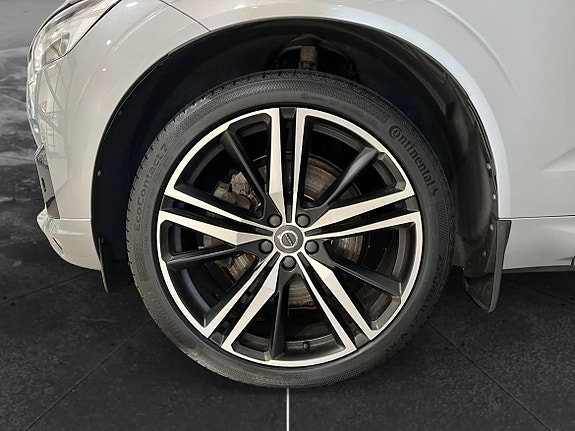 Volvo XC60 10 of 14