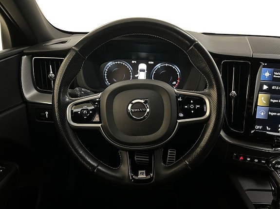 Volvo XC60 11 of 14