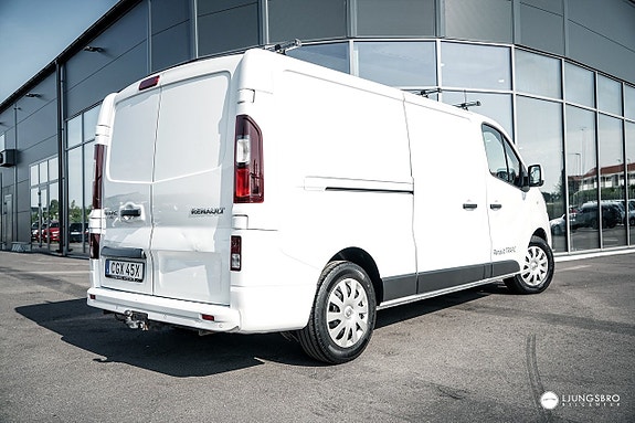 Renault Trafic 2 of 15